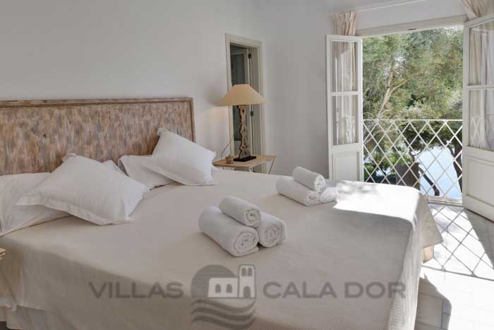 Holiday villa for holidays with direct acces to the sea
