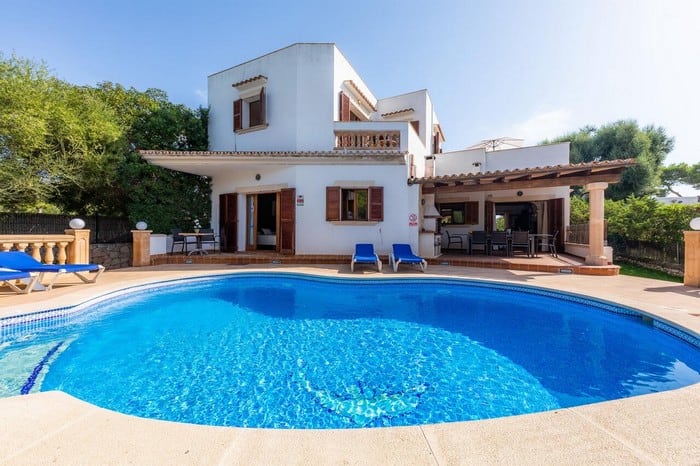 Villa Marta  5 bedrooms, Cala Dor, Majorca