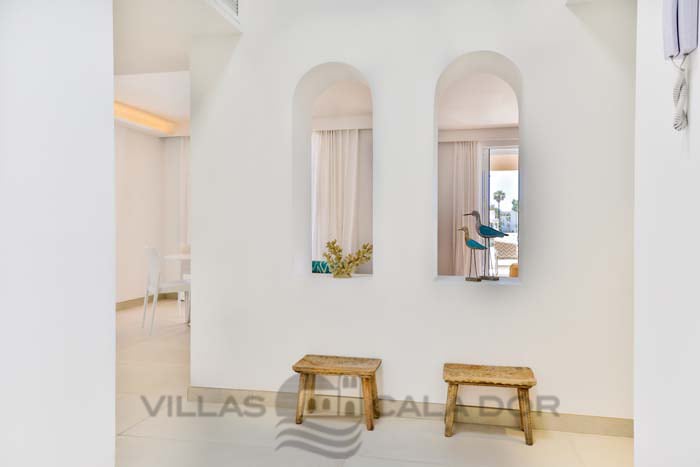 Seafront Holiday Villa Magdala in Cala D'Or, Mallorca