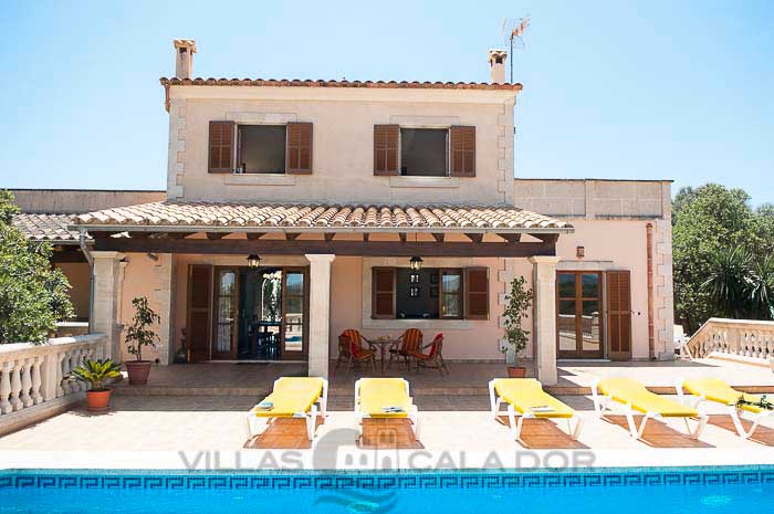 Holiday country house with pool in Majorca