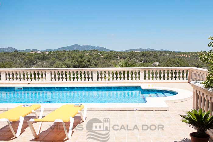 Holiday country house with pool in Majorca