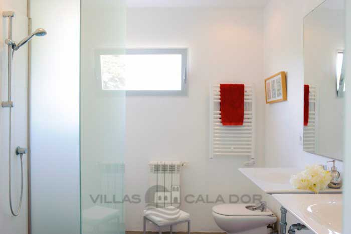 Seafront Holiday villa with private pool Mallorca