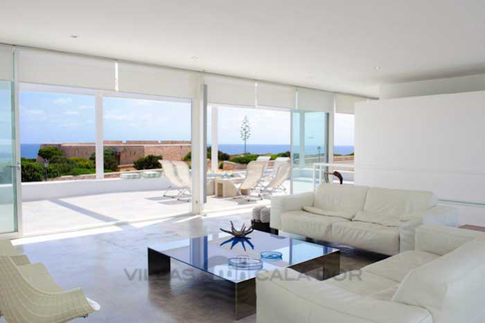 Seafront Holiday villa with private pool Mallorca