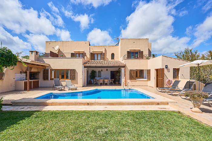 Ferienfinca Garrovers de Shorta, 4 Schlafzimmer in S'Horta, Mallorca