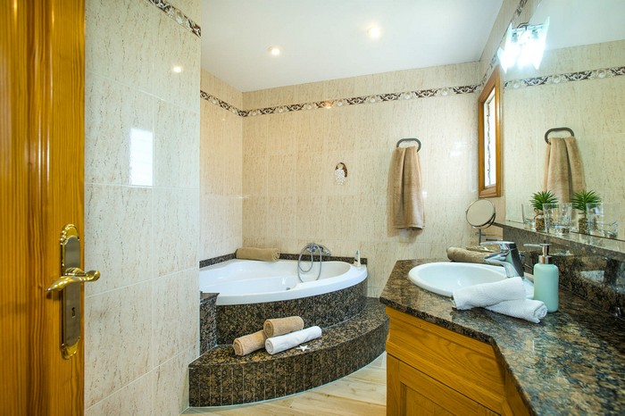Ferienfinca Garrovers de Shorta, 4 Schlafzimmer in S'Horta, Mallorca