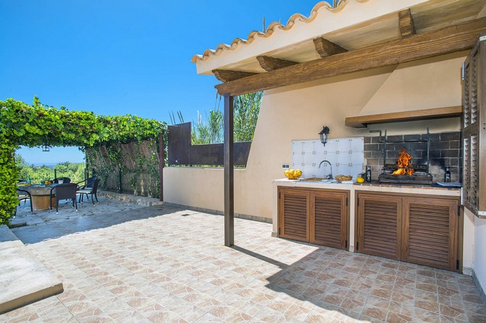 Ferienfinca Garrovers de Shorta, 4 Schlafzimmer in S'Horta, Mallorca