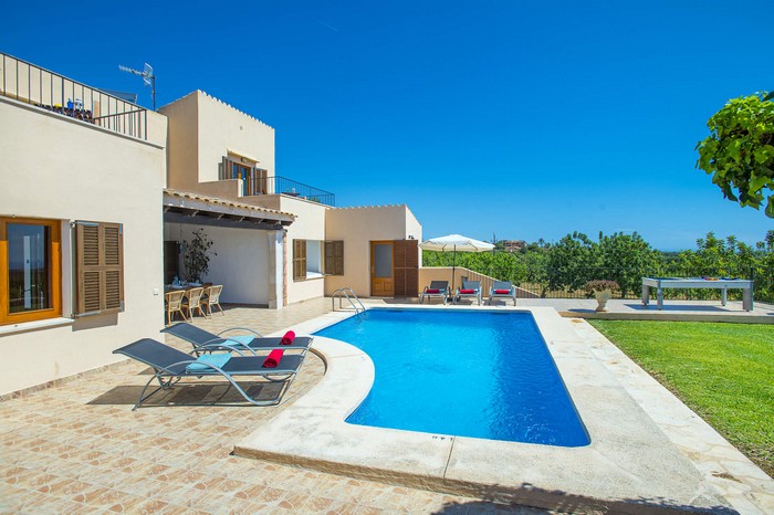 Ferienfinca Garrovers de Shorta, 4 Schlafzimmer in S'Horta, Mallorca