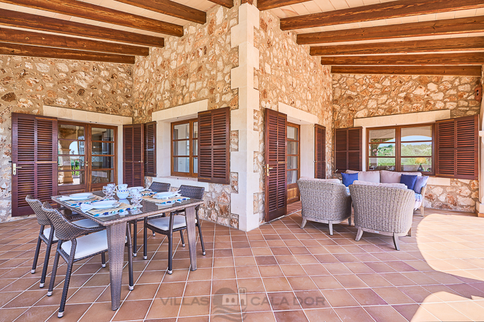 Country house to rent in Majorca with 4 bedrooms