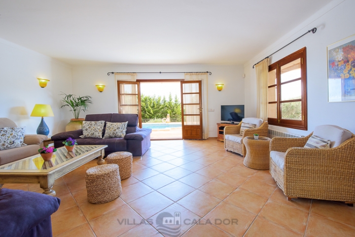 Country house to rent in Majorca with 4 bedrooms