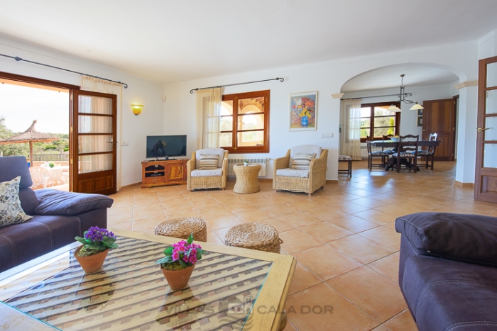 Country house to rent in Majorca with 4 bedrooms