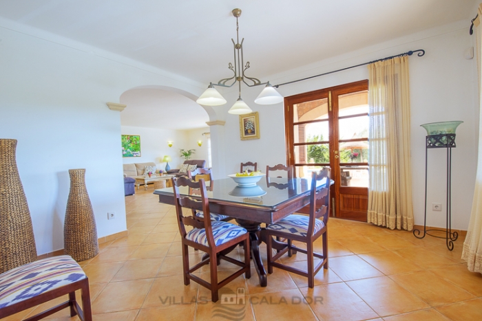 Country house to rent in Majorca with 4 bedrooms