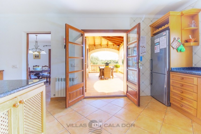 Country house to rent in Majorca with 4 bedrooms