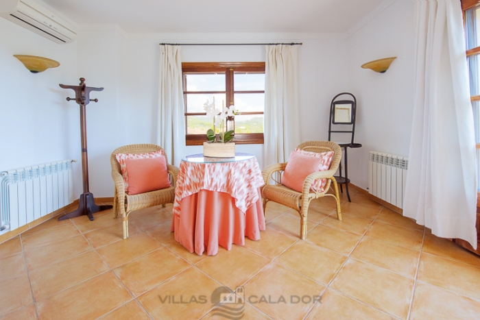 Country house to rent in Majorca with 4 bedrooms