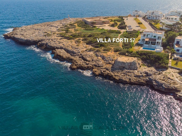 Forti 57 - Villa con piscina frente al mar
