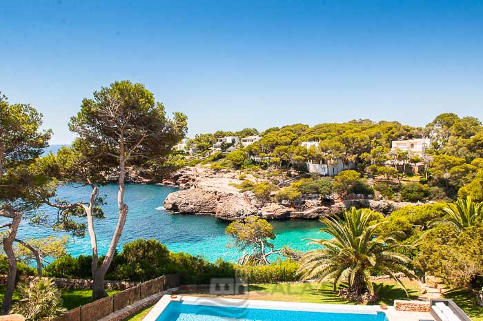 Villa Egos 91 Seafront holiday villa with pool Majorca