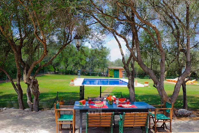 Holiday country house with pool for rent in Mallorca