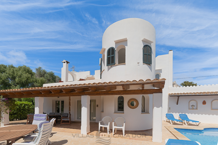 3 bedroom villa for rent in Majorca with pool