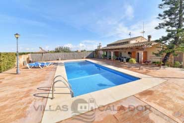 Casa alquiler con piscina - Hort De Sa Barrala