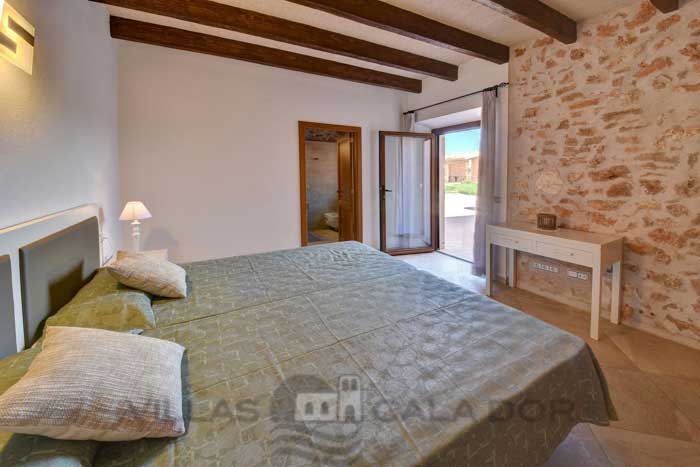 Holiday country house with pool for rent in Mallorca