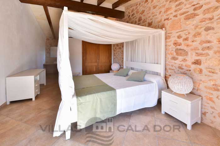 Holiday country house with pool for rent in Mallorca