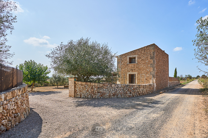 Two bedroom country house to rent in Mallorca