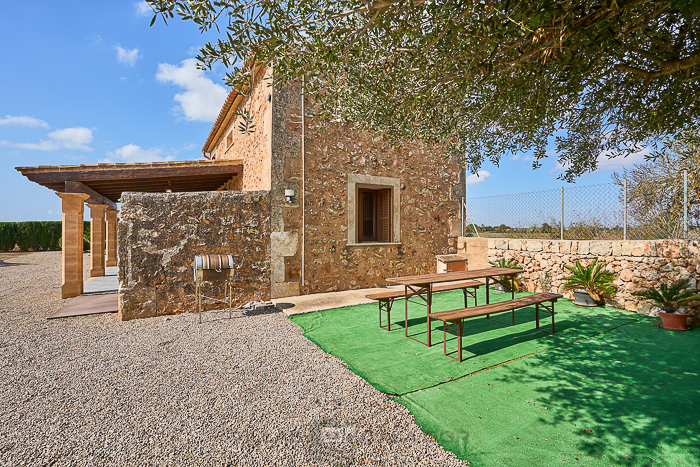 Two bedroom country house to rent in Mallorca