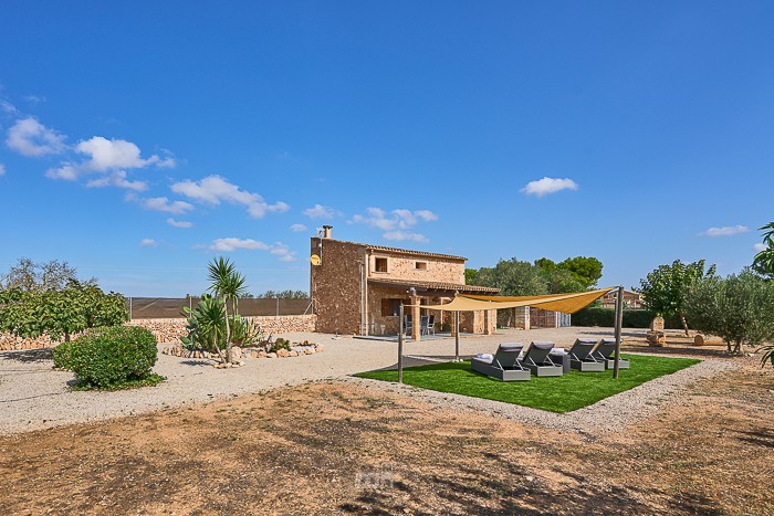 Two bedroom country house to rent in Mallorca