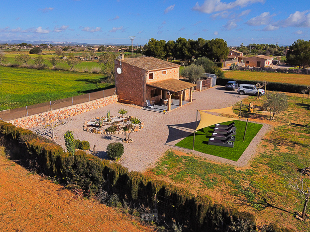 Two bedroom country house to rent in Mallorca