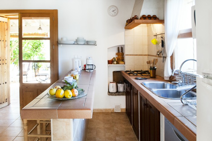 Country house  Sasini to rent in Buger,  Mallorca 3  bedrooms