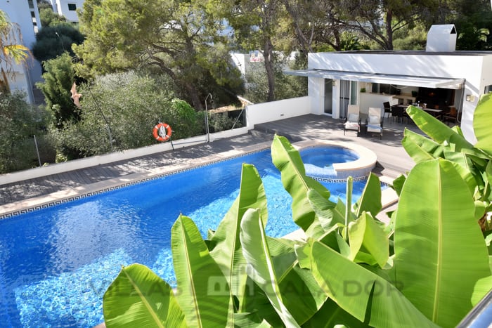 Arran de Mar -Holiday villa with direct access to the beach Majorca