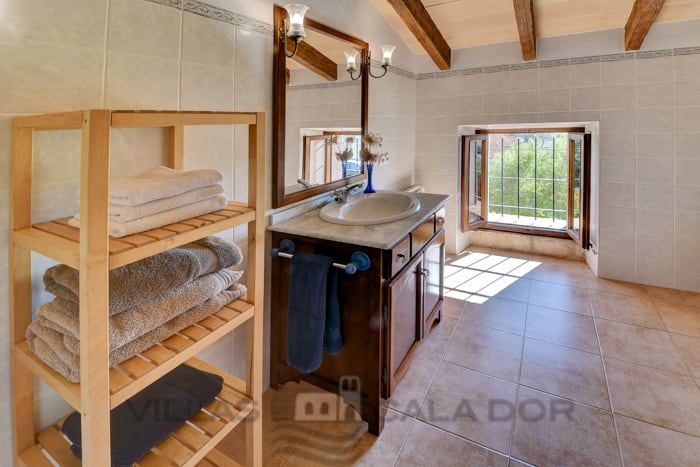 Country house Serral to rent mallorca 3 bedrooms