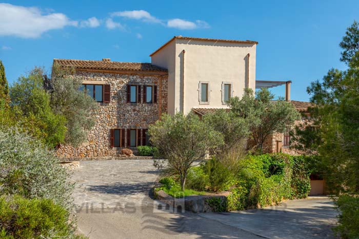 Country house to rent mallorca 4 bedrooms