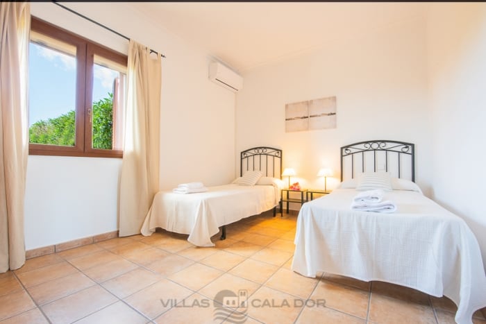 Casa de campo Roca Blanca para alquilar en Mallorca 4 dormitorios