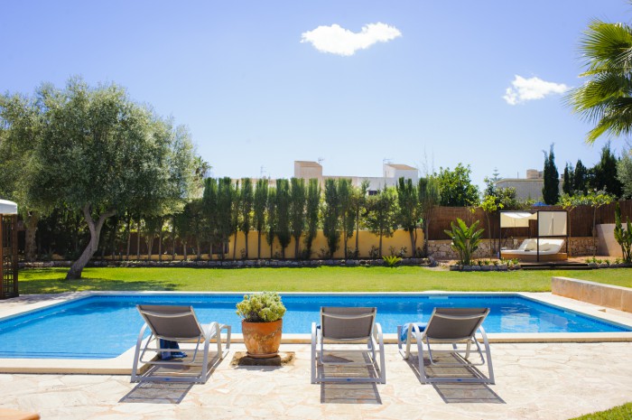 Rico. 4 Schlafzimmer Ferienvilla in Porto Colom, Mallorca