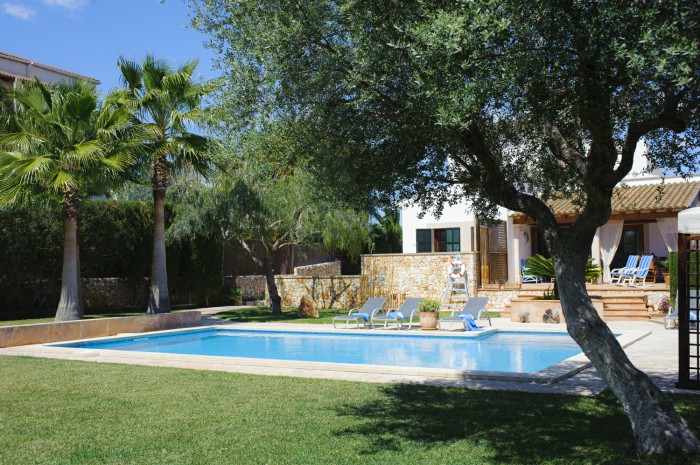 Rico. 4 Schlafzimmer Ferienvilla in Porto Colom, Mallorca