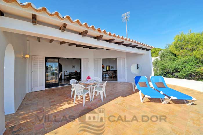 Seafront holiday villa for rent. Majorca