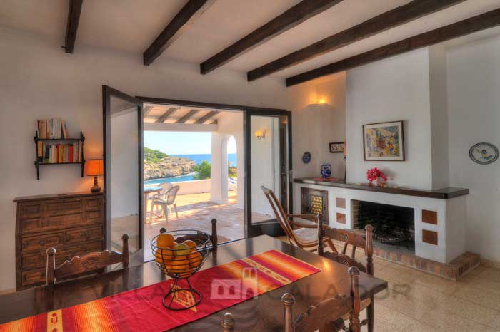 Seafront holiday villa for rent. Majorca