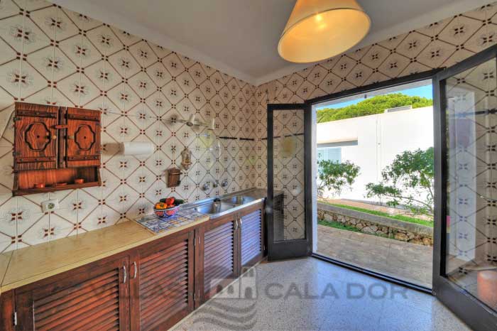 Seafront holiday villa for rent. Majorca