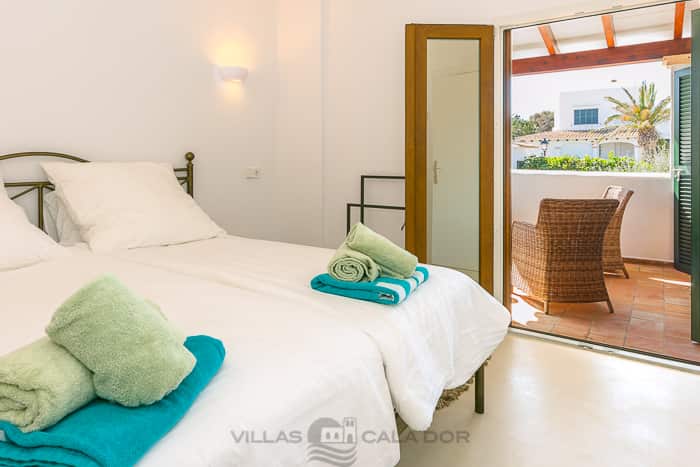 Villa Felice - Ferienhaus direkt am Meer mit Pool Mallorca