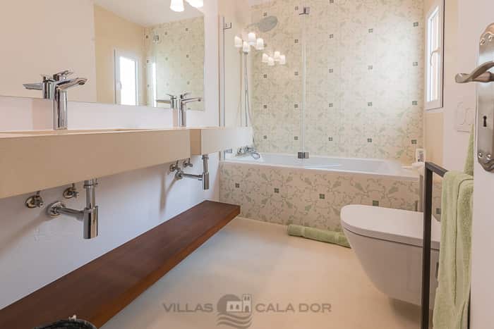Villa Felice - Ferienhaus direkt am Meer mit Pool Mallorca