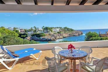 Seafront holiday villa for rent. Majorca