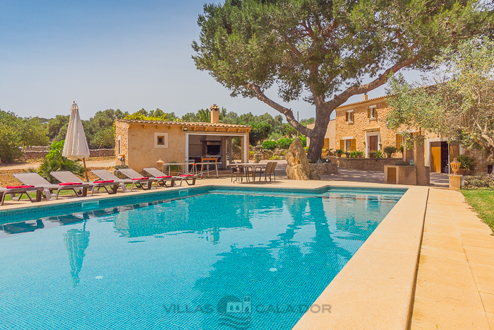 Country house Angoixes, 5  bedrooms , Santanyi, Mallorca