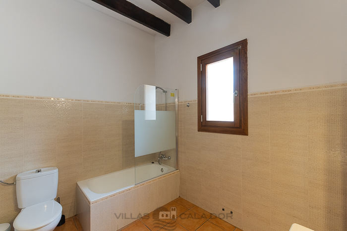 Country house Angoixes, 5  bedrooms , Santanyi, Mallorca