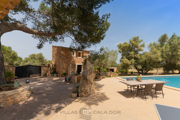 Country house Angoixes, 5  bedrooms , Santanyi, Mallorca