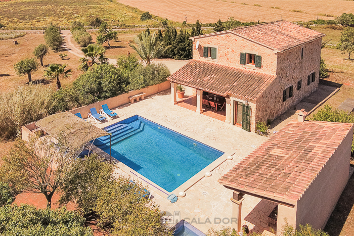 Country house Poas,  4 bedrooms ,Es Llombards,  Mallorca