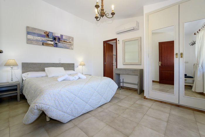 Country house Teuler Petit  4 bedrooms, Cas Concos, Felanitx,  Mallorca