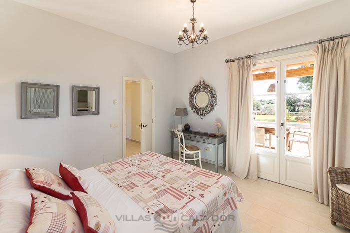 Country house Paulo, 5 bedrooms, Santanyi.  Mallorca