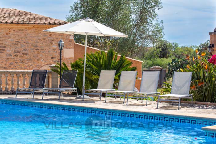 Cavea - Casa de campo con piscina para vacaciones en familia