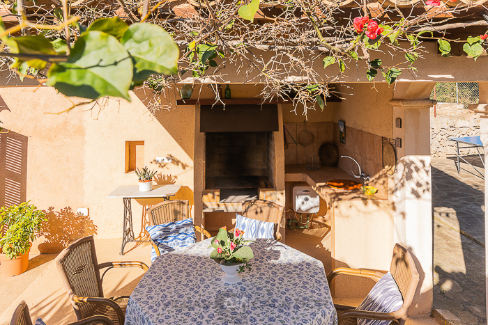 Cavea - Familien-Landhaus mit geschütztem Pool