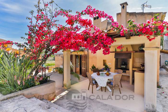 Cavea - Casa de campo con piscina para vacaciones en familia